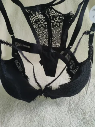 Conjunto sujetador y braguita Primark negro 90C