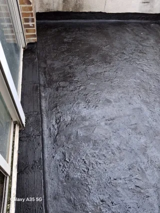 Tela asfáltica, oficial