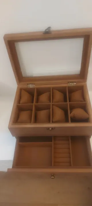 Scatola porta orologi in legno