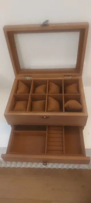 Scatola porta orologi in legno