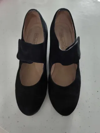 Zapatos de flamenco negros