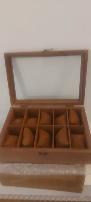 Scatola porta orologi in legno