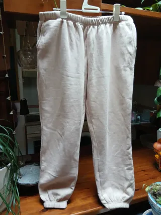 Jogger beige polar talla 46