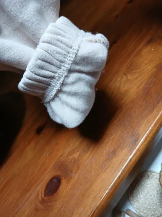 Jogger beige polar talla 46