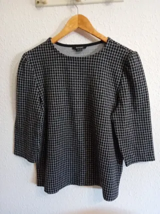 Blusa ESMARA cuadros negro y gris