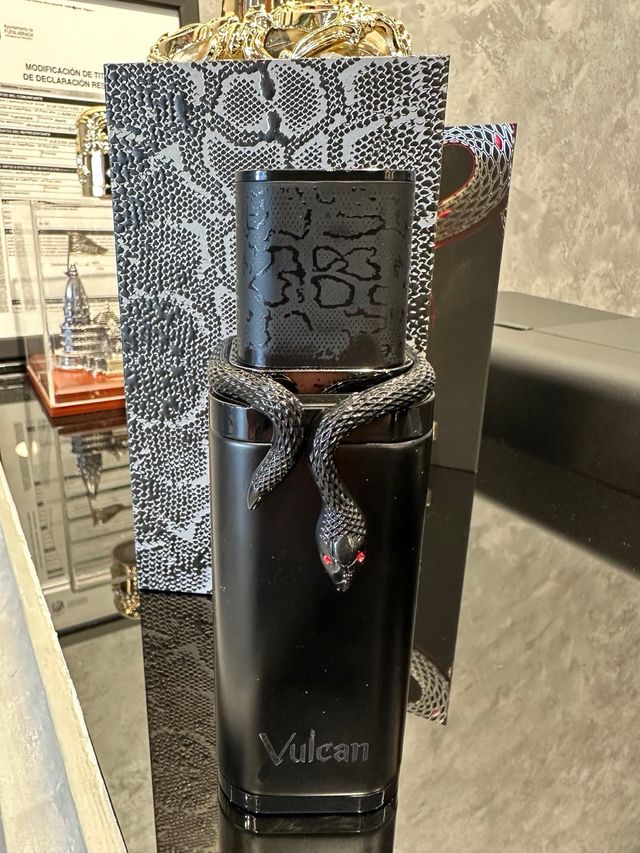 Perfume Vulcan Negro French Avenue