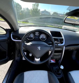 Peugeot 207CC ROLAND GARROS