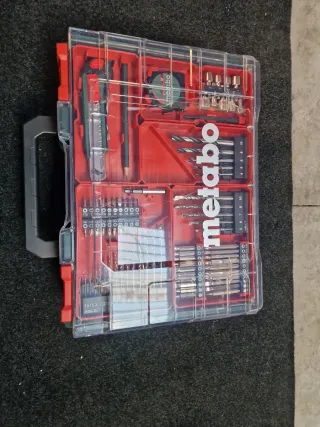 Atornillador Metabo con Set de brocas Metabo HSS-G