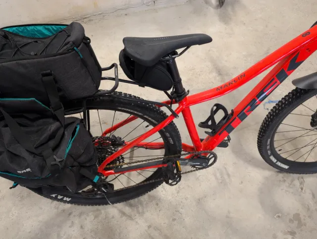 Bici Trek Marlin 8 2023 Rossa