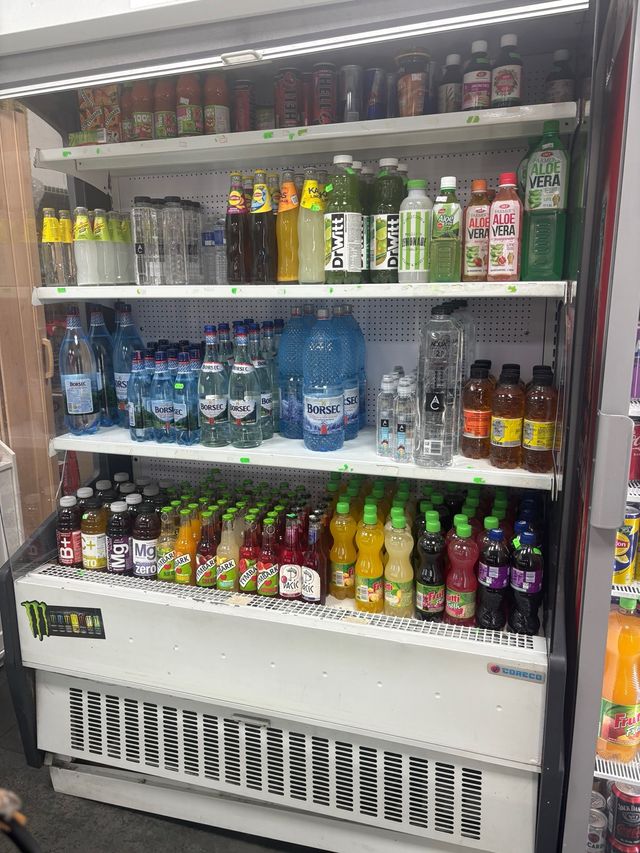Mural de bebidas refrigerado tengo 2