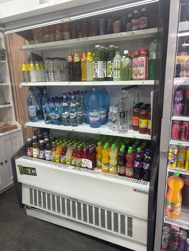 Mural de bebidas refrigerado tengo 2