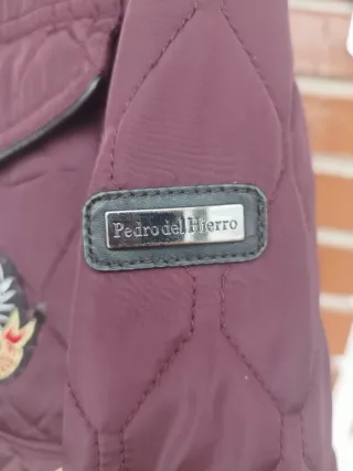 Abrigo acolchado Pedro del Hierro morado