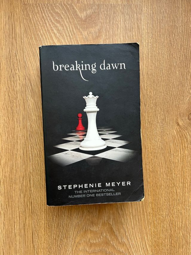 Breaking Dawn (The Twilight Saga) Saga Crepúsculo