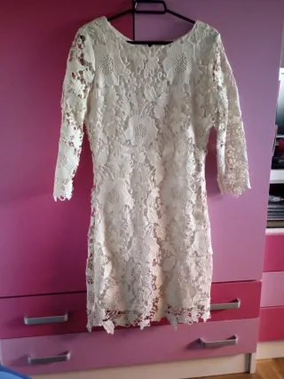 Vestido blanco encaje manga larga