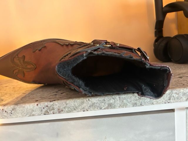 Botas de cuero estilo cowboy