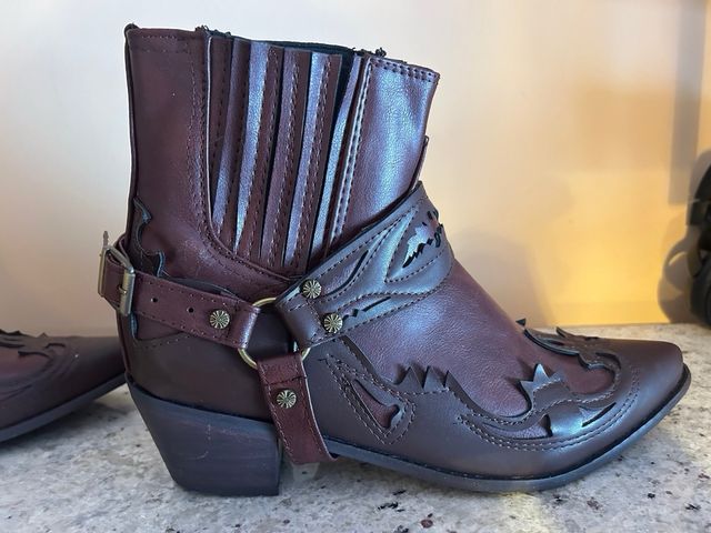 Botas de cuero estilo cowboy