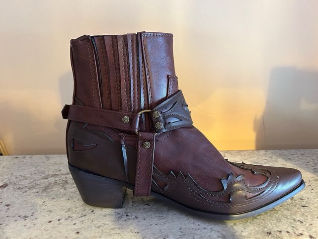 Botas de cuero estilo cowboy