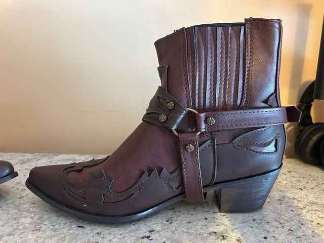 Botas de cuero estilo cowboy