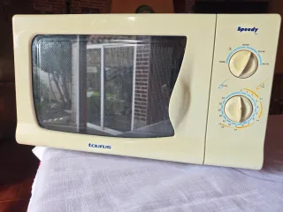 Microondas Taurus Speedy 21L