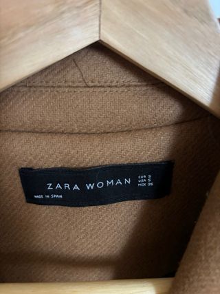 Abrigo Camel Zara Talla S