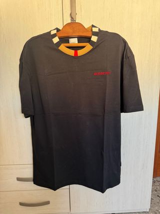 Camiseta Burberry Negra