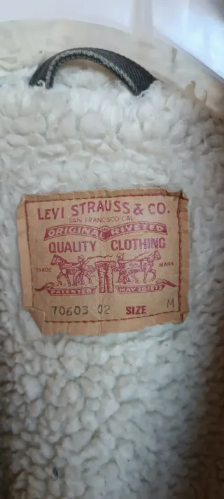 Chaqueta Levi's Negra de borrego