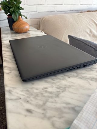 Portátil Dell Vostro 3520 Gris/Negro