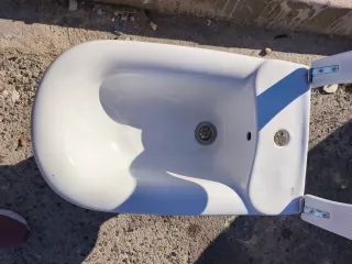 Lavabo bide Roca Giralda con tapa