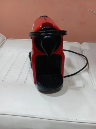 Cafetera Nespresso Krups Roja
