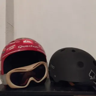 Cascos de esquí y gafas
