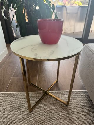 Tavolo rotondo in marmo e metallo dorato