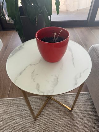 Tavolo rotondo in marmo e metallo dorato