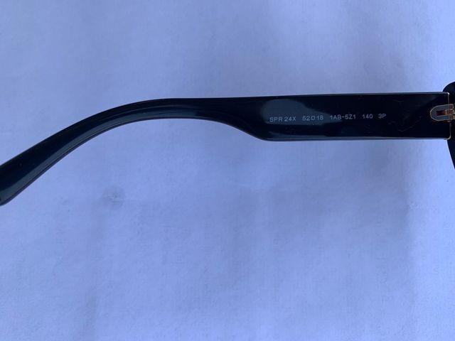 Gafas de Sol PRADA Negras Elegantes