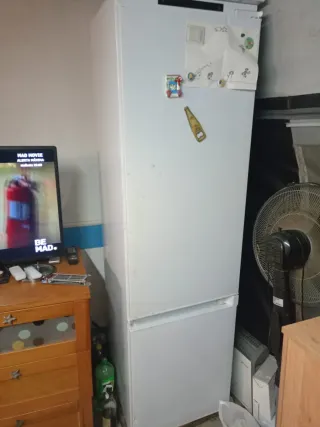 Nevera combi blanca No negociable