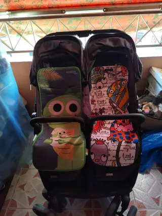 Carro gemelar marca kikka boo