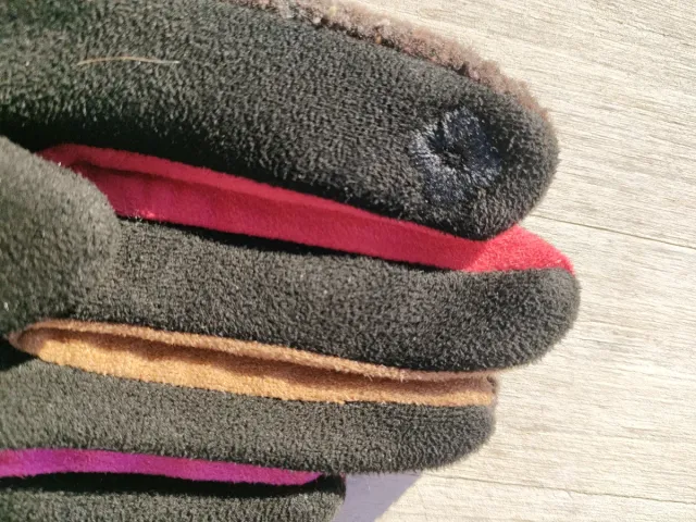 Guantes marrones y multicolor