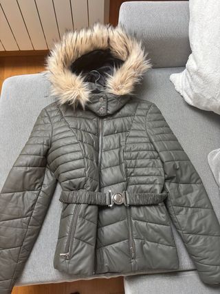 Abrigo Morgan verde talla M con cinturón