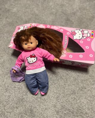 Muñeca Roxanne Hello Kitty Pelo Largo