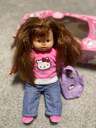 Muñeca Roxanne Hello Kitty Pelo Largo