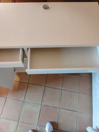 Escritorio blanco Ikea