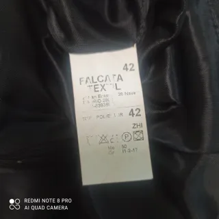 Parka Cortefiel negra con cinturón