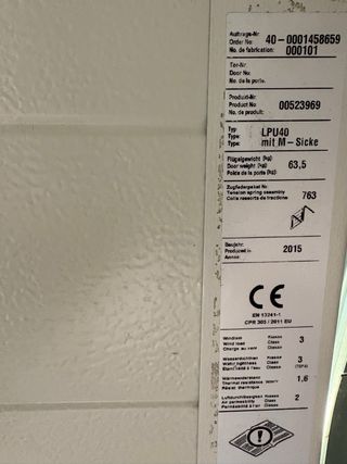 Puerta de Garaje Hormann 2.35x 2.35 cm