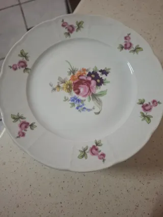 Servizio da tavolo porcellana fine Thun