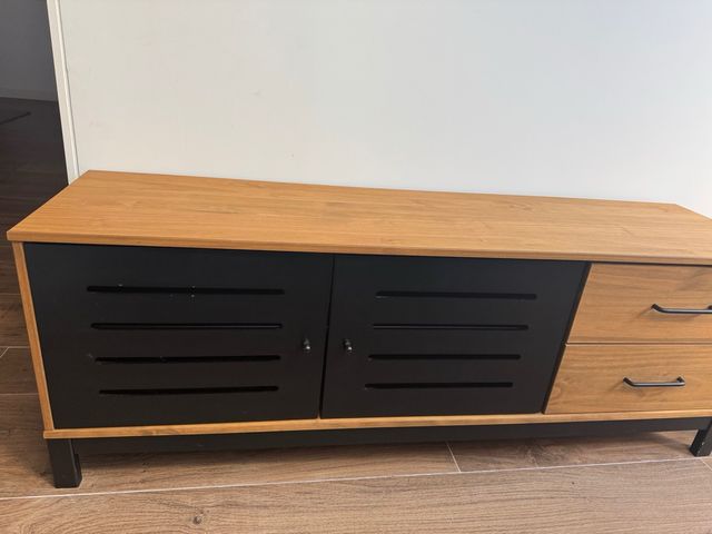 Mueble TV madera y negro