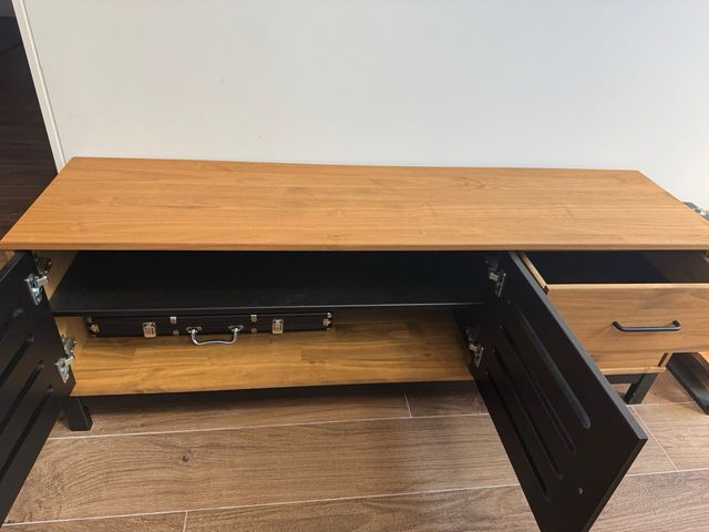 Mueble TV madera y negro