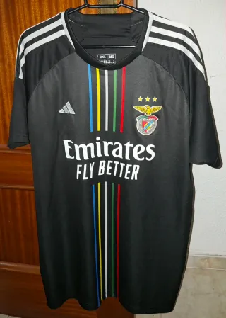 Camiseta Adidas Negra