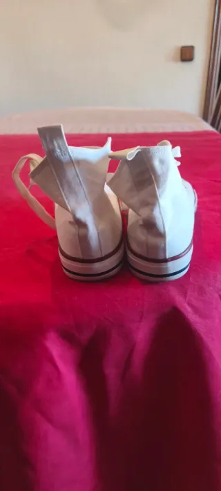 Zapatillas altas blancas
