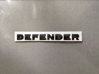 Scritta in rilievo DEFENDER x LAND ROVER