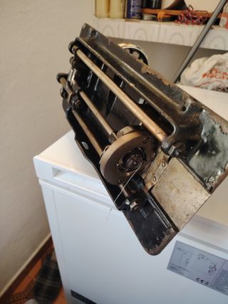 Máquina de coser Singer antigua