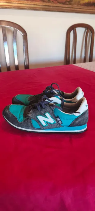 Zapatillas New Balance grises y verdes
